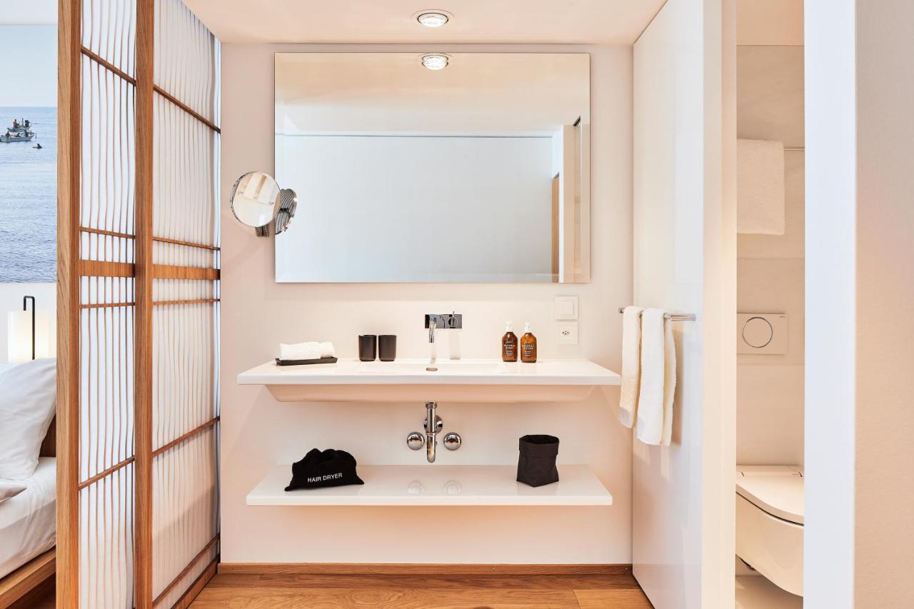 "Medium" Double Room